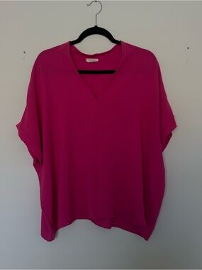 Dolman V-Neck Tunic Top in Bright Pink